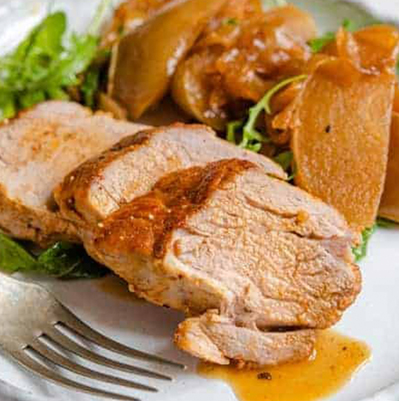 Tenderloin de cerdo en bourbon y manzana